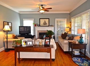 1613 Emerald Lake Dr, Matthews, NC 28104