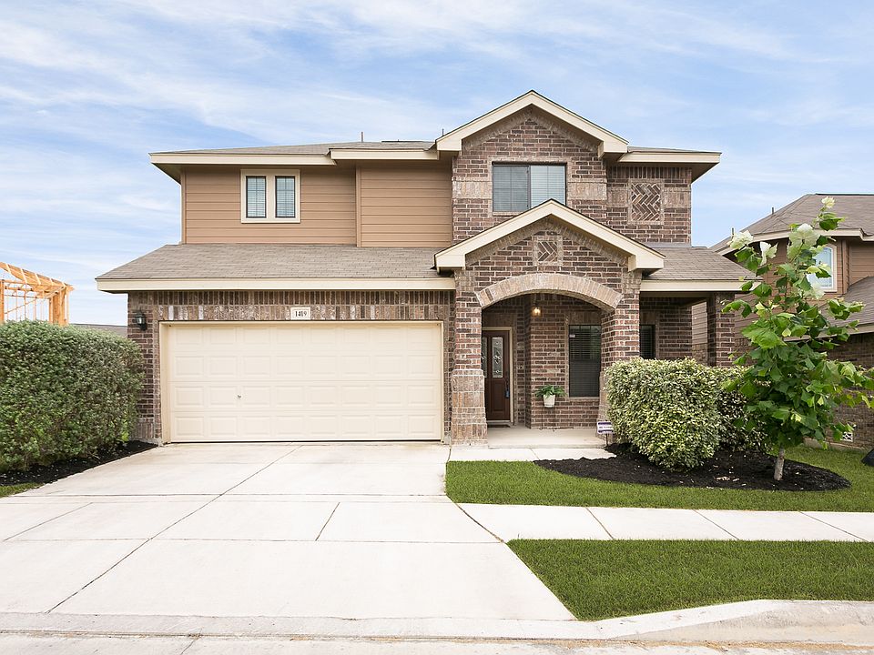 1419 Crow Ct. front exterior