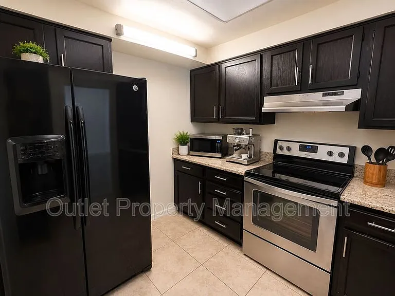 2342 Pear Tree Ct — Photo 4