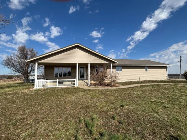 453 Emmer Rd, Gridley, KS 66852