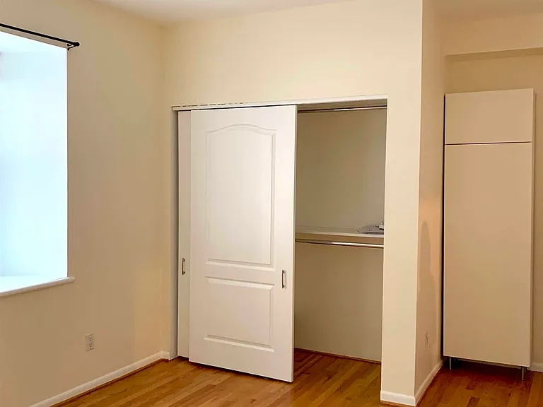 297 Montgomery St #1E — Photo 10