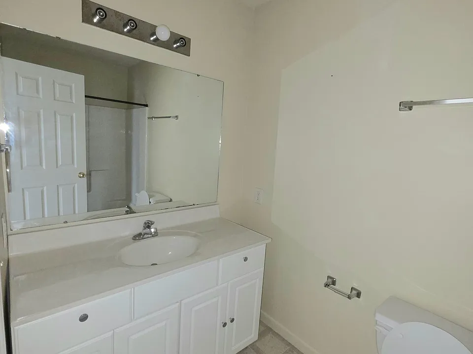 2871 S Walnut Street Pike