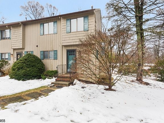 2nd image of 13 Chestnut Ct