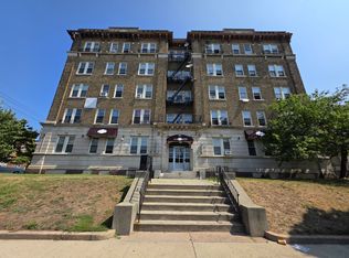 1524 Chapel St #400, New Haven, CT 06511