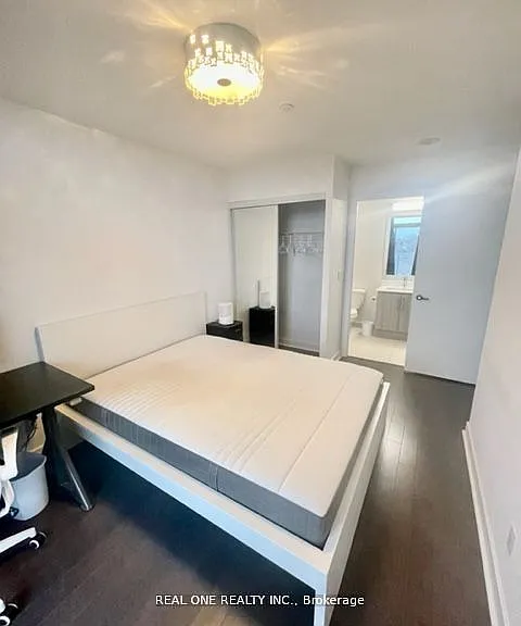58 Orchard View Blvd #1011 — Photo 14