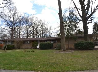 330 Orchard Grv, Berea, OH 44017