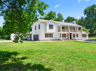 3011 E Lamonta Dr, Springfield, MO 65804