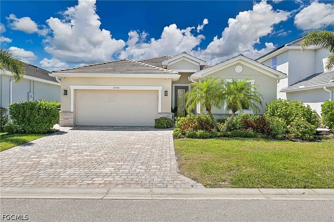 4 bed, 3.0 bath, 2032 sqft, $7,500 — Photo 2