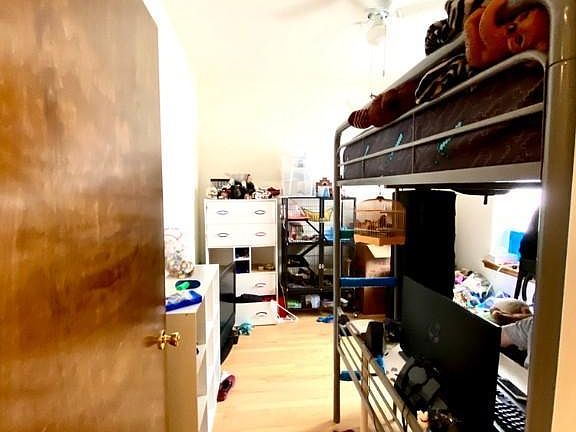 2nd image of 1001 W Sunnyside Ave #1127