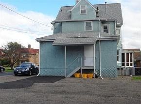 2nd image of 140 Main St