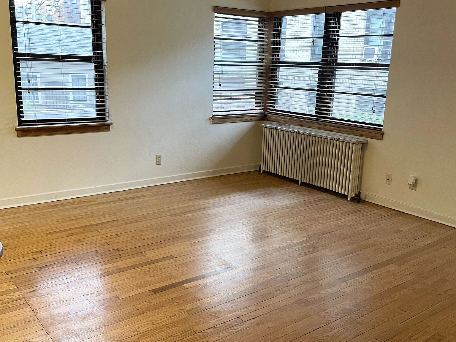 Virginia Apartments — Photo 3