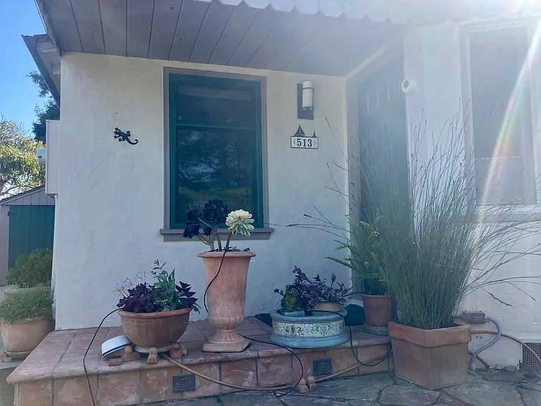 513 Bay St — Photo 8
