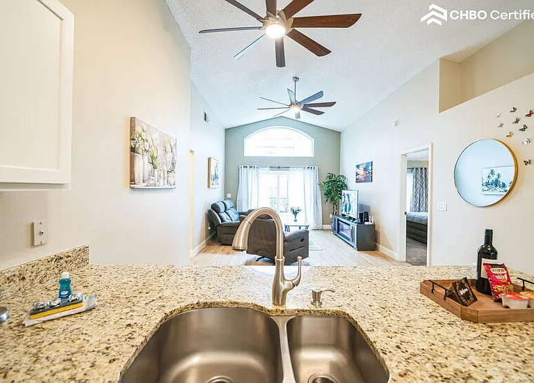 417 Casterton Cir — Photo 8