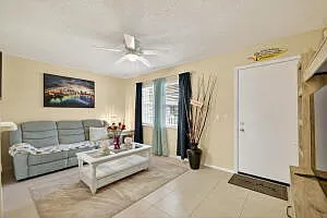 23 Lake Vista Trl #204
