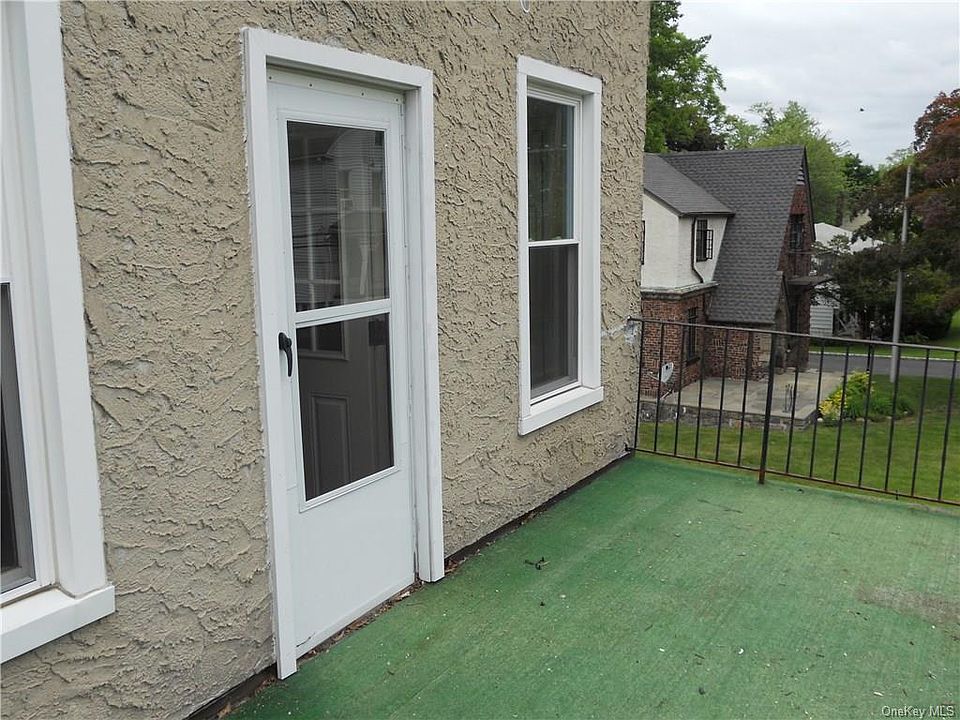 1st image of 135 Elwood Ave Floor 2