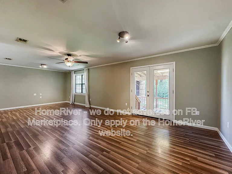 1229 W Ten Mile Rd — Photo 6
