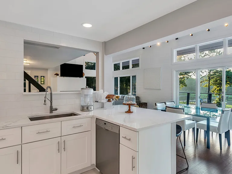 4326 Westphalia Rd — Photo 15