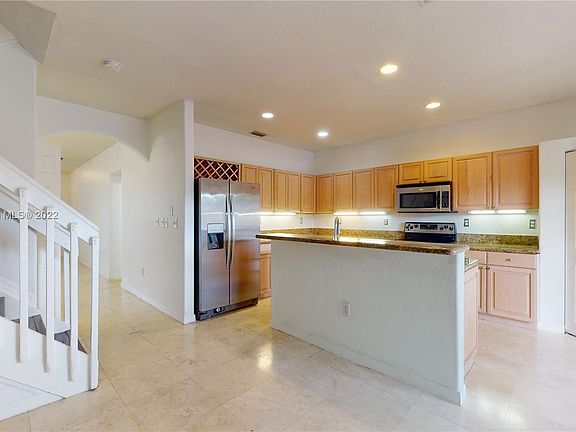 4th image of 2228 SE 26th Ln #1