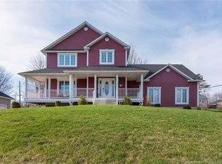 698 Frampton Ln, Moncton, NB E1G4Z4