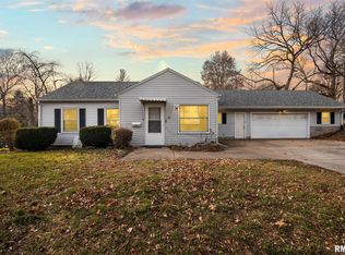 200 W Wynnwood Dr, Peoria, IL 61614