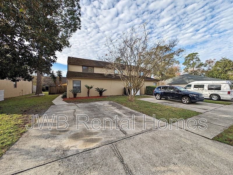 1st image of 5602 Pinebay Cir S