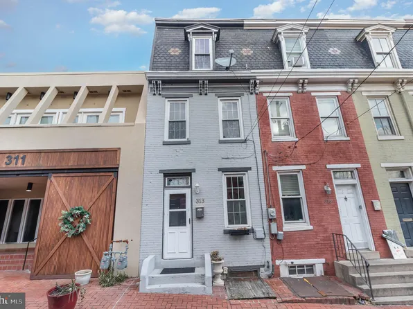 313 S River St, Harrisburg, PA 17104