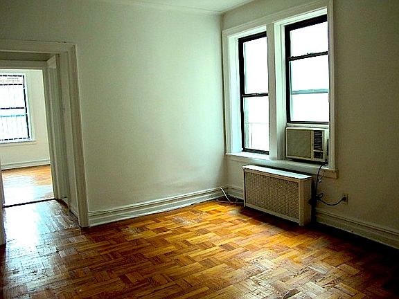 5th image of 222 E 82nd St APT 5D