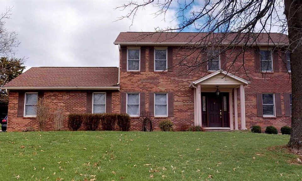 1st image of 402 Sandalwood Dr