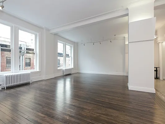 Sold by Sotheby's International Realty | media 19