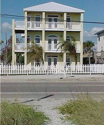 beach access to house