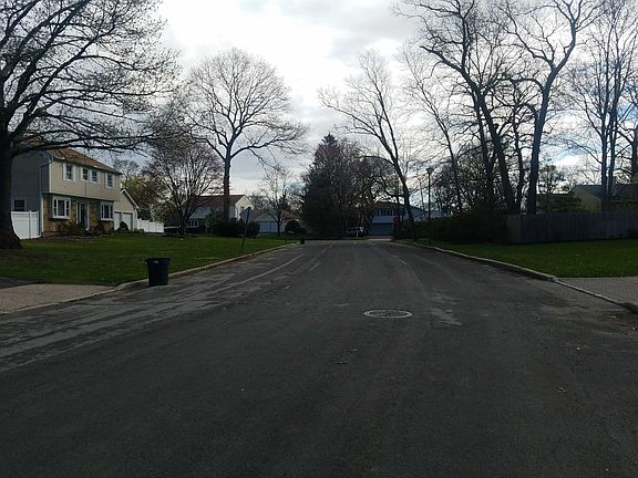 4th image of 47 Wilmont Turn