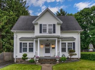 25 Falmouth St, Worcester, MA 01607