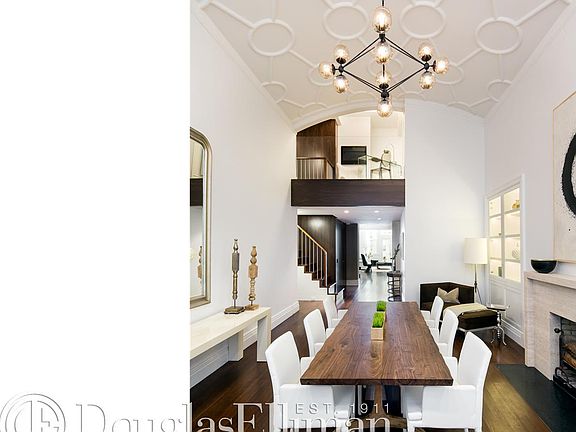 4th image of 35 E 9th St #66