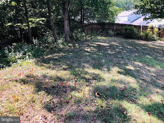 4th image of 41 Montgomery Dr