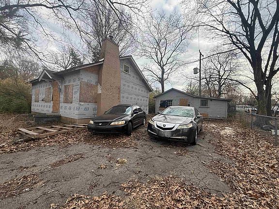 3rd image of 3061 Southern Ave