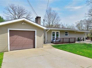 5166 Willow Wood Dr, Gibsonia, PA