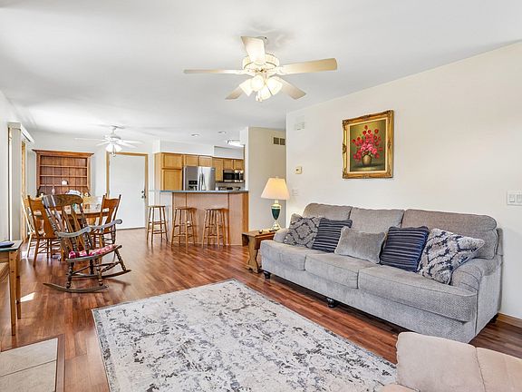 5th image of 612 Greenfield Dr