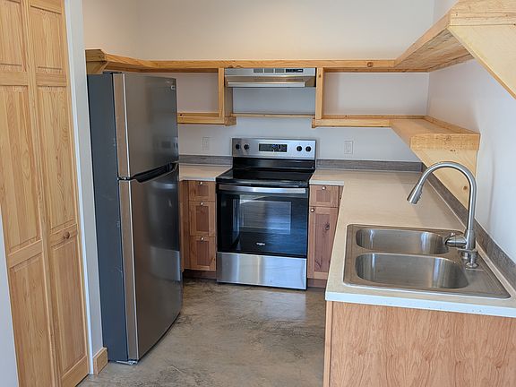 5th image of 209 Cavalry Rd #205B