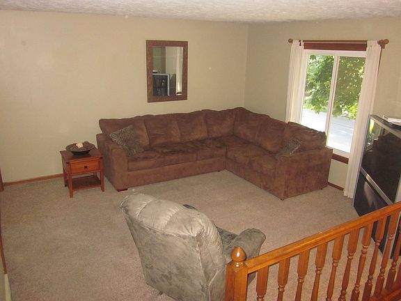 2nd image of 11624 Hartman Ave