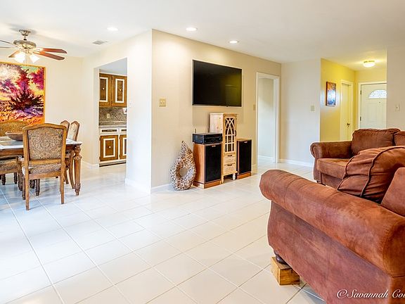 5th image of 4601 Sandra Ln
