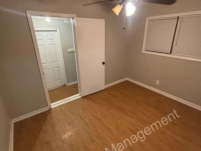 4080 Chippewa Rd — Photo 10