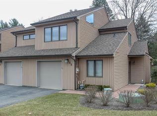 55 Contempra Cir, Tappan, NY 10983