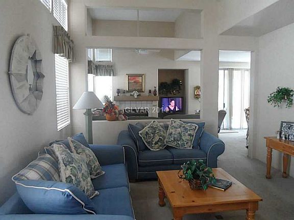 5th image of 72 Tahiti Dr