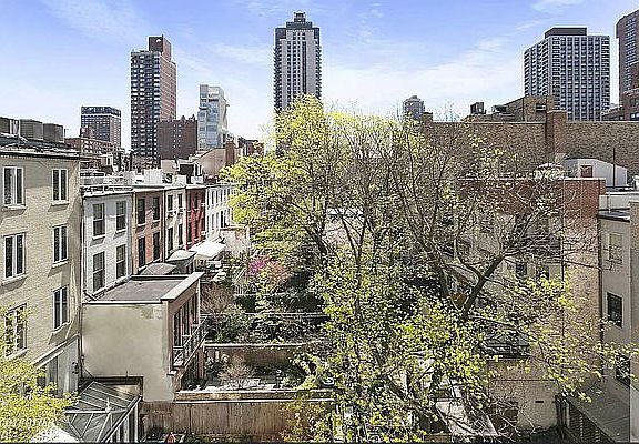 2nd image of 200 E 61st St #5FG