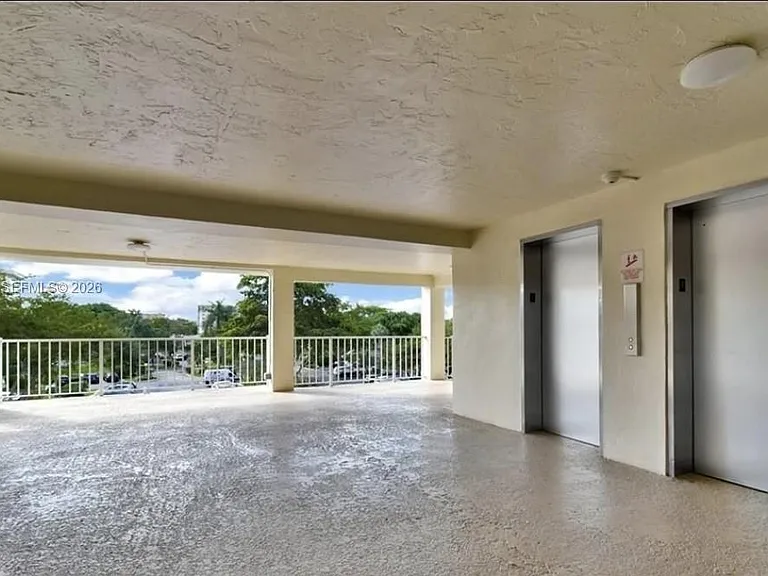 3090 N Course Dr #405 — Photo 24
