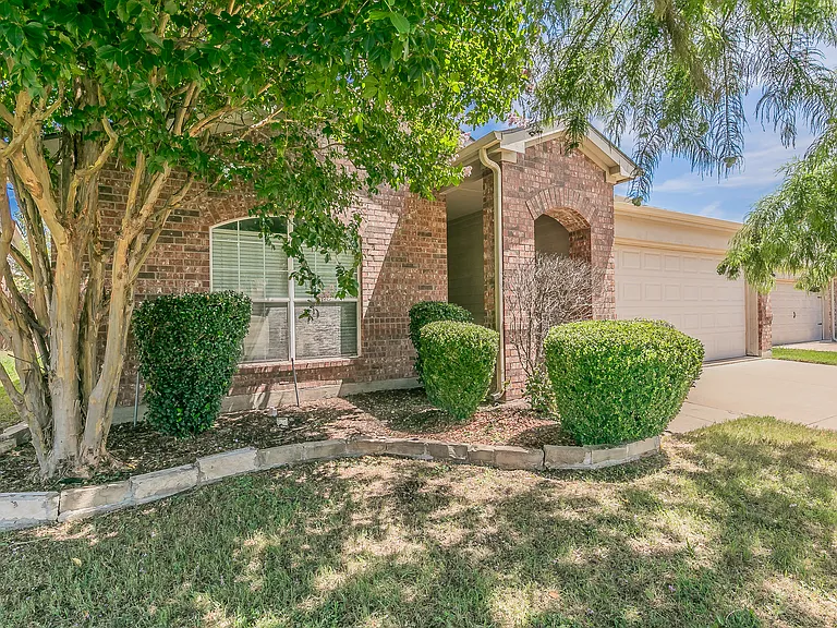 4521 Sheldon Trl — Photo 1