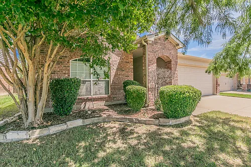 4521 Sheldon Trl Photo 1