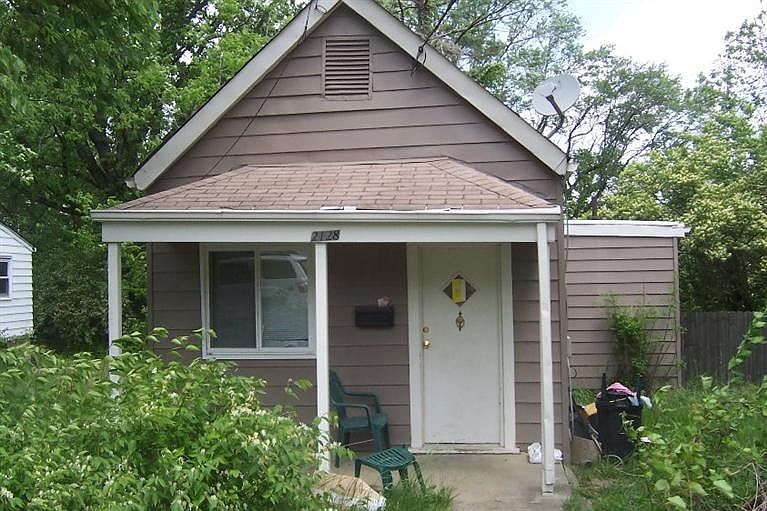 2nd image of 2128 Garfield Ave