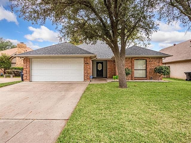 1st image of 1767 Kings Canyon Cir