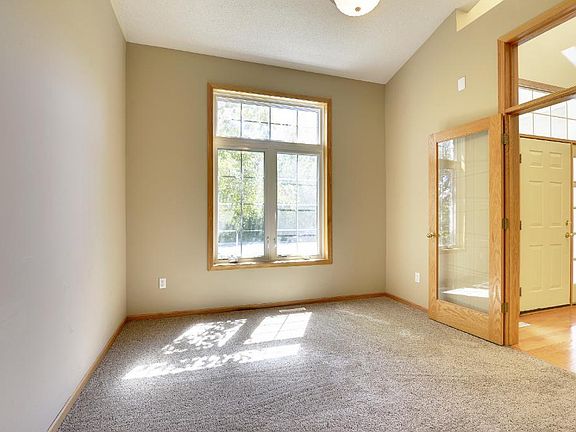 5th image of 22284 Elston Ave